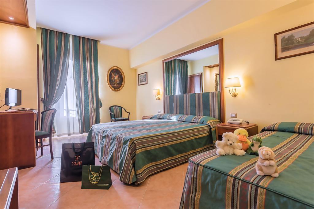 Raeli Hotel Floridia Roma Quarto foto